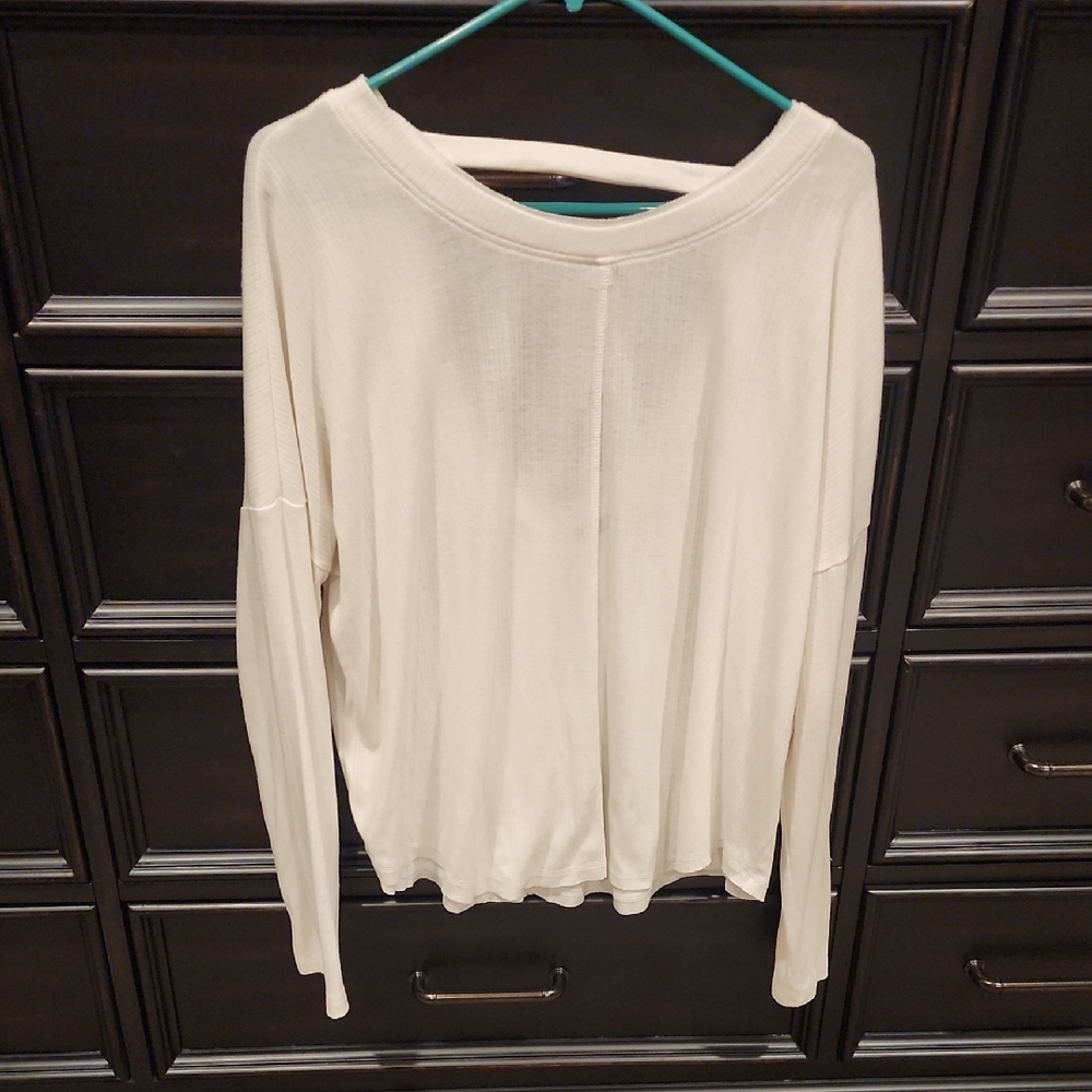 V Ery J Brand Batwimg Sleeve Top - Size Large